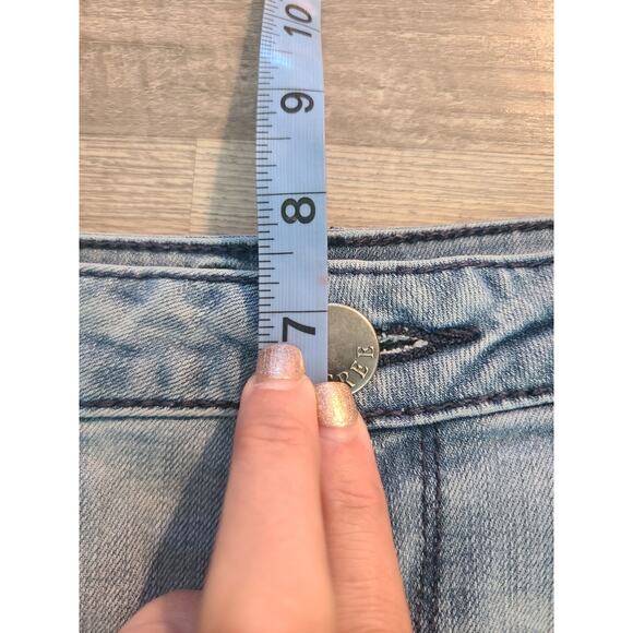 Decree size 3 juniors light wash skinny jeans - Picture 6 of 7